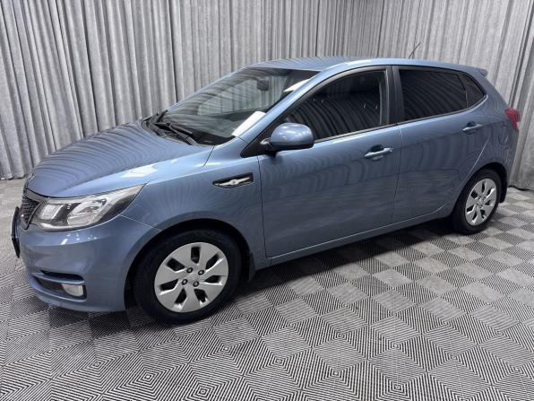 Kia Rio III Рестайлинг с пробегом 2015 года, цена 1 157 000 рублей, 108929 км, хэтчбек, Автокод Объявления