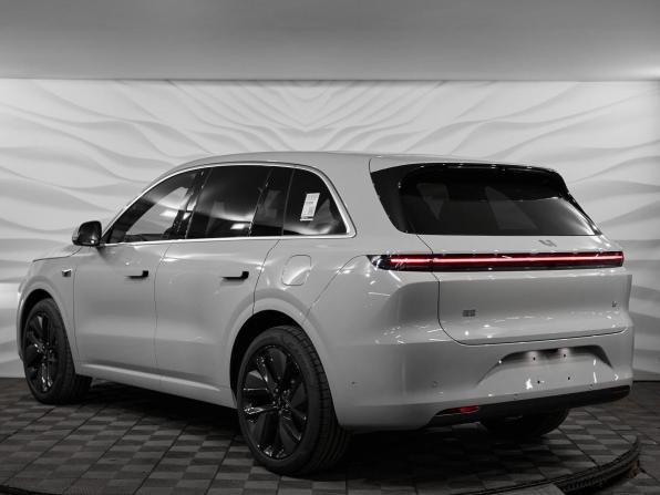 Новый Li Auto (Lixiang) L6 2025 года, цена 8 390 000 рублей, внедорожник, Автокод Объявления