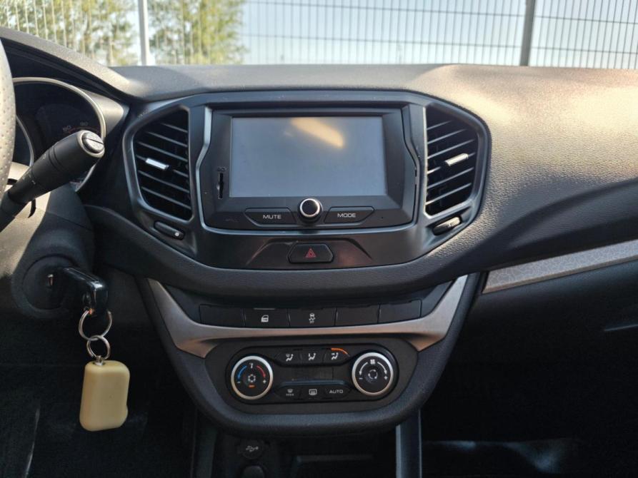 Lada (ВАЗ) Vesta I Ростов-на-Дону  - изображение 13
