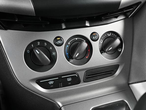 Ford Focus III с пробегом 2014 года, цена 880 000 рублей, 174824 км, седан, Автокод Объявления