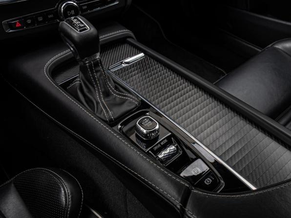 Volvo S90 II Рестайлинг с пробегом 2020 года, цена 4 350 000 рублей, 234519 км, седан, Автокод Объявления