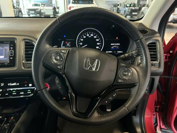 Honda Vezel I Рестайлинг с пробегом 2019 года, цена 1 795 000 рублей, 72827 км, внедорожник, Автокод Объявления