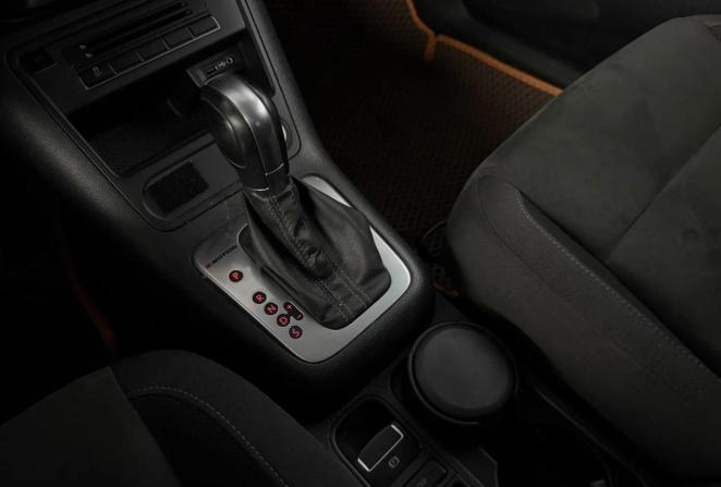 Volkswagen Tiguan I Рестайлинг с пробегом 2015 года, цена 1 490 000 рублей, 198504 км, внедорожник, Автокод Объявления