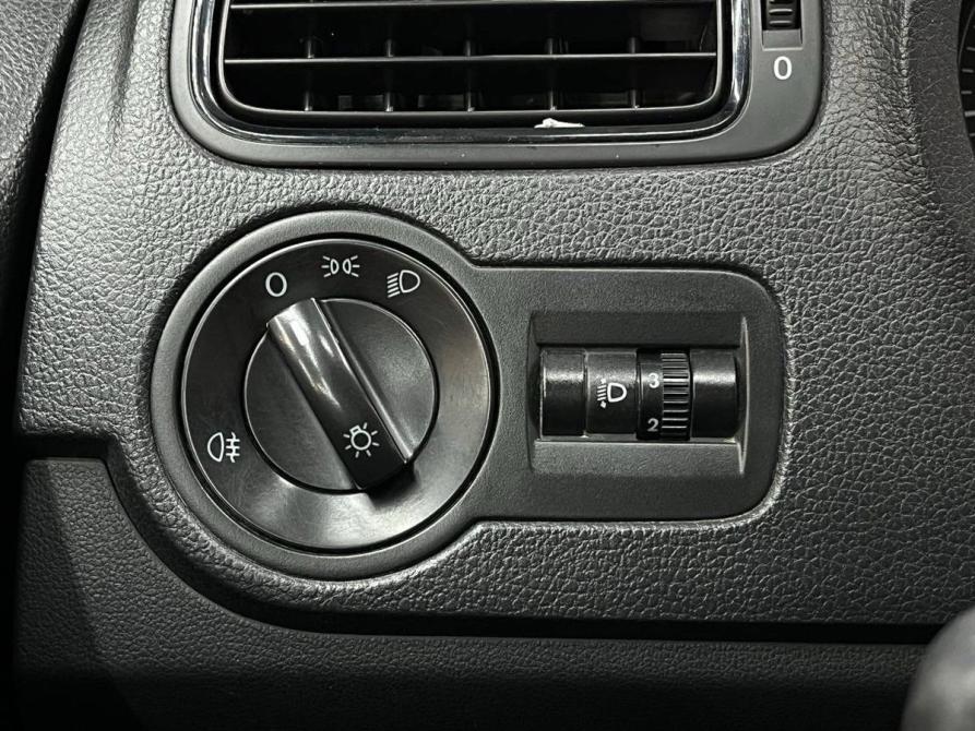 Volkswagen Polo V Рестайлинг Ростов-на-Дону  - изображение 14