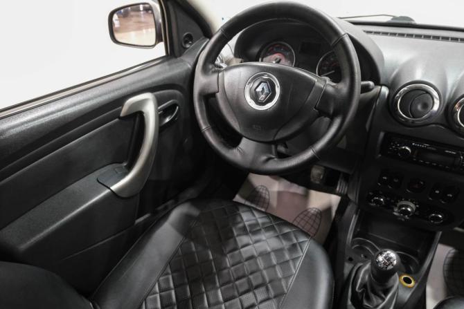Renault Logan I Рестайлинг с пробегом 2011 года, цена 399 000 рублей, 230000 км, седан, Автокод Объявления