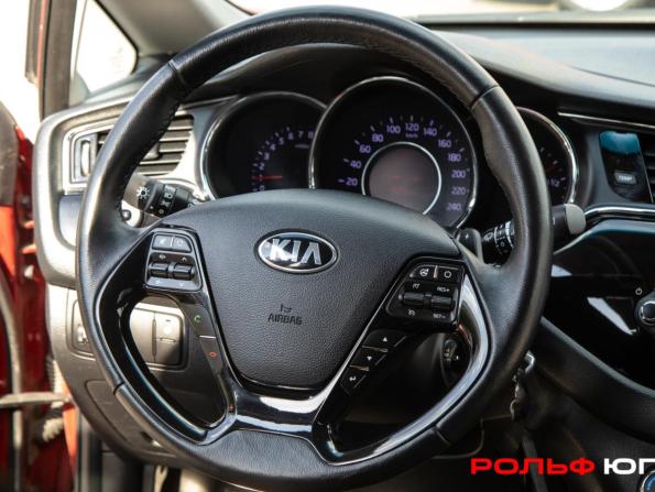 Kia Ceed II Рестайлинг с пробегом 2016 года, цена 1 098 000 рублей, 161995 км, хэтчбек, Автокод Объявления