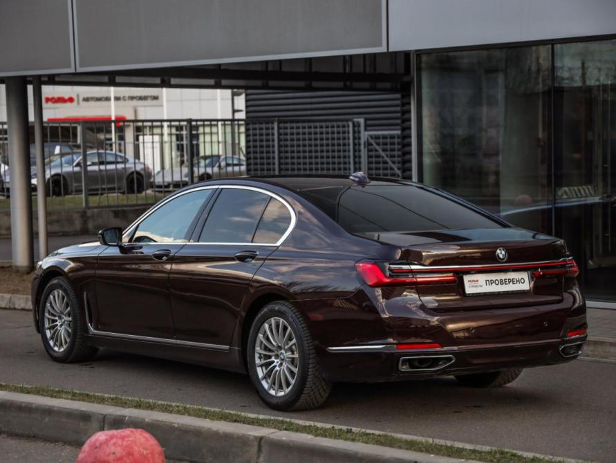 BMW 7 серии VI (G11/G12) Рестайлинг Санкт-Петербург  - изображение 9