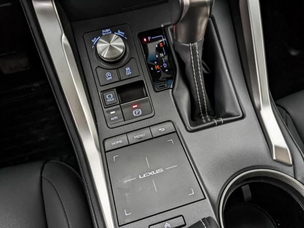 Lexus NX I Рестайлинг с пробегом 2019 года, цена 3 655 000 рублей, 92080 км, внедорожник, Автокод Объявления