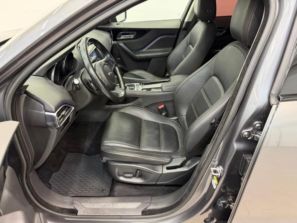 Jaguar F-Pace I с пробегом 2017 года, цена 2 390 000 рублей, 75401 км, внедорожник, Автокод Объявления