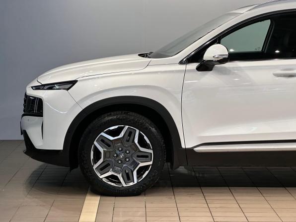 Hyundai Santa Fe IV Рестайлинг с пробегом 2022 года, цена 3 800 000 рублей, 42000 км, внедорожник, Автокод Объявления