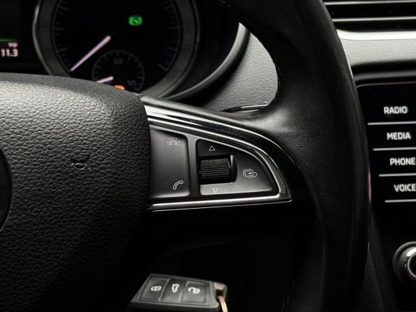 Skoda Octavia III (A7) Рестайлинг с пробегом 2017 года, цена 2 049 000 рублей, 88118 км, лифтбек, Автокод Объявления