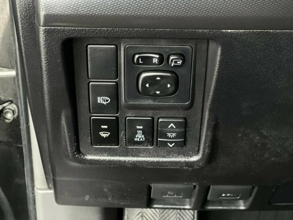 Toyota Land Cruiser Prado 150 Series с пробегом 2012 года, цена 2 395 000 рублей, 290892 км, внедорожник, Автокод Объявления