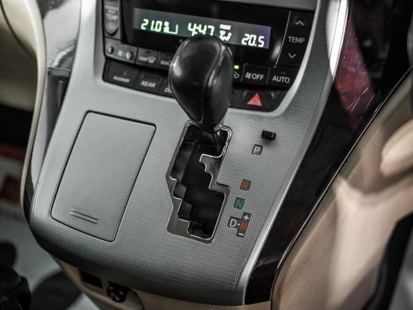 Toyota Alphard II с пробегом 2012 года, цена 2 350 000 рублей, 272955 км, минивэн, Автокод Объявления