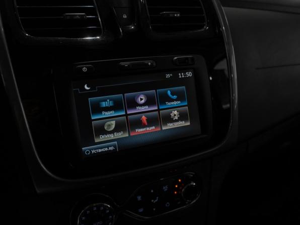 Renault Logan II Рестайлинг с пробегом 2019 года, цена 1 075 000 рублей, 127200 км, седан, Автокод Объявления