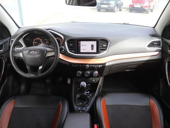 Lada (ВАЗ) Vesta I Рестайлинг (NG) с пробегом 2024 года, цена 1 267 000 рублей, 52000 км, седан, Автокод Объявления