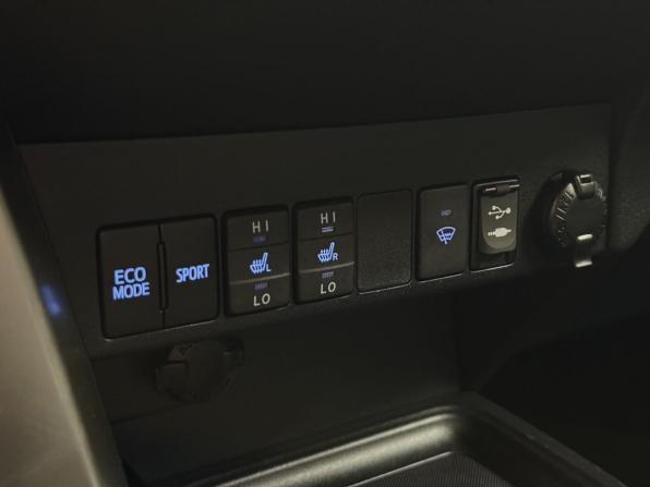 Toyota RAV4 IV (XA40) с пробегом 2013 года, цена 2 223 000 рублей, 111260 км, внедорожник, Автокод Объявления