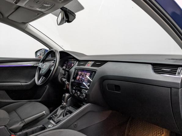 Skoda Octavia III (A7) Рестайлинг с пробегом 2019 года, цена 2 210 000 рублей, 65479 км, лифтбек, Автокод Объявления