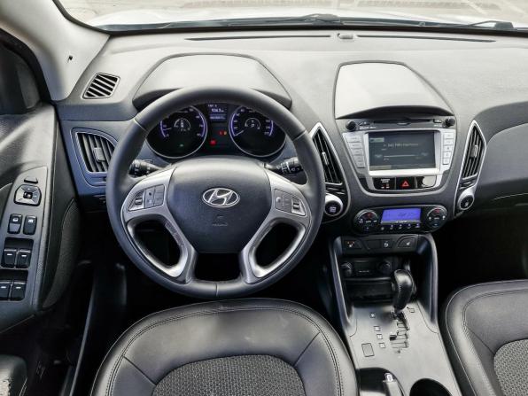 Hyundai ix35 I с пробегом 2011 года, цена 980 000 рублей, 332017 км, внедорожник, Автокод Объявления