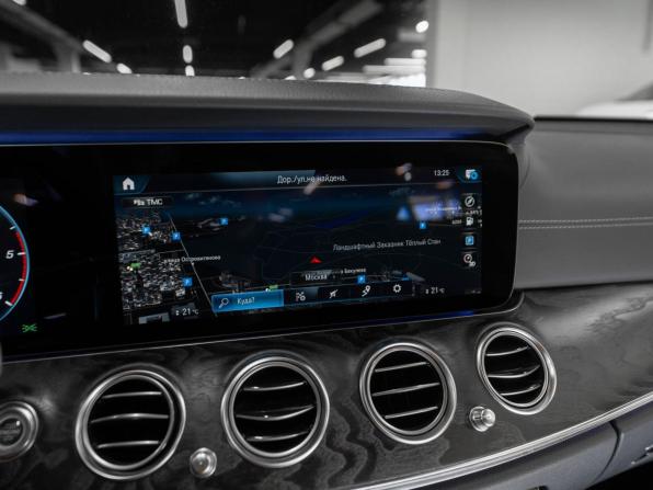 Mercedes-Benz E-Класс V (W213 S213 C238) Рестайлинг с пробегом 2020 года, цена 4 440 000 рублей, 76647 км, седан, Автокод Объявления