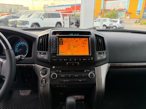 Toyota Land Cruiser 200 Series с пробегом 2011 года, цена 2 750 000 рублей, 249922 км, внедорожник, Автокод Объявления