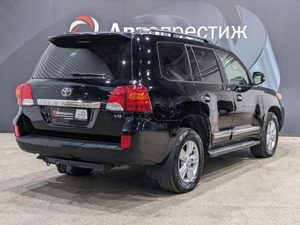 Toyota Land Cruiser 200 Series Рестайлинг 1 с пробегом 2012 года, цена 3 190 000 рублей, 391615 км, внедорожник, Автокод Объявления