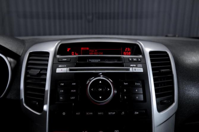 Kia Venga I с пробегом 2013 года, цена 799 000 рублей, 205232 км, минивэн, Автокод Объявления