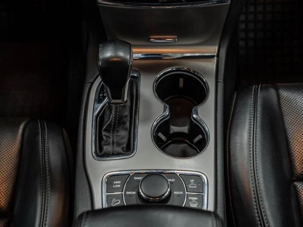 Jeep Grand Cherokee IV (WK2) Рестайлинг с пробегом 2021 года, цена 3 424 000 рублей, 212846 км, внедорожник, Автокод Объявления