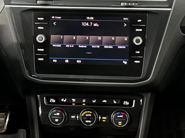 Volkswagen Tiguan II с пробегом 2018 года, цена 2 900 000 рублей, 161610 км, внедорожник, Автокод Объявления