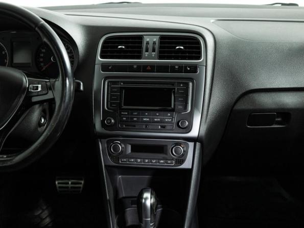 Volkswagen Polo V Рестайлинг с пробегом 2016 года, цена 999 585 рублей, 114301 км, седан, Автокод Объявления