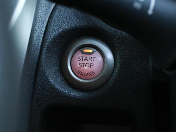Nissan Note II с пробегом 2015 года, цена 749 000 рублей, 167846 км, хэтчбек, Автокод Объявления