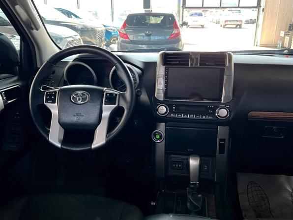 Toyota Land Cruiser Prado 150 Series с пробегом 2010 года, цена 2 710 000 рублей, 292000 км, внедорожник, Автокод Объявления