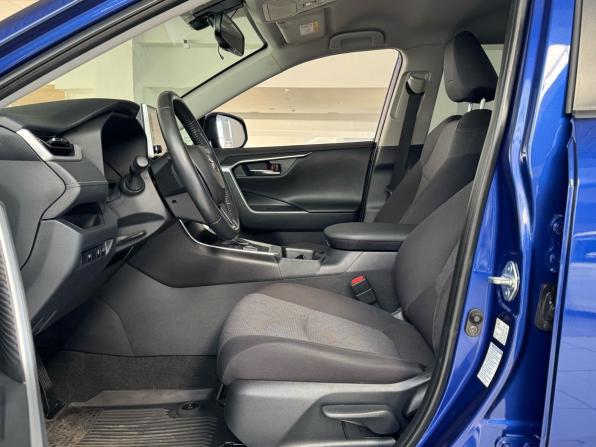 Toyota RAV4 V (XA50) с пробегом 2021 года, цена 3 449 000 рублей, 52508 км, внедорожник, Автокод Объявления