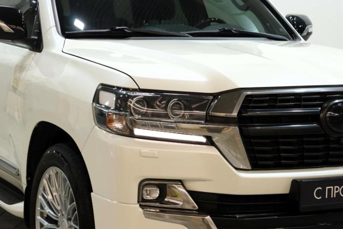 Toyota Land Cruiser 200 Series Рестайлинг 2 с пробегом 2020 года, цена 8 299 000 рублей, 267617 км, внедорожник, Автокод Объявления