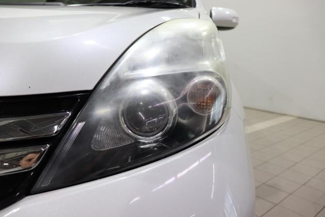 Toyota ISis I Рестайлинг с пробегом 2013 года, цена 1 120 000 рублей, 161014 км, минивэн, Автокод Объявления