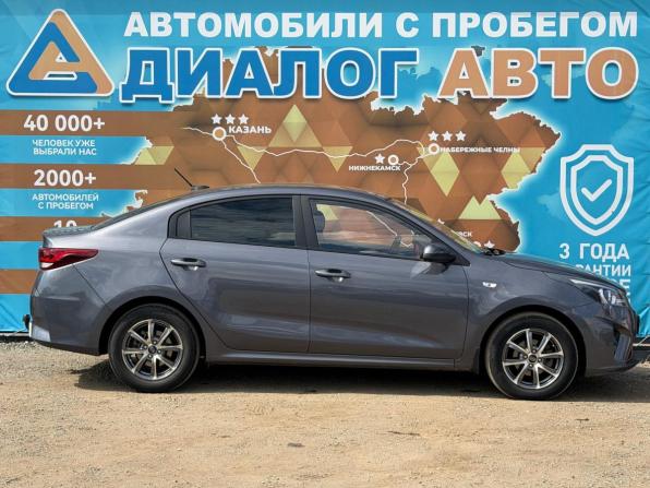 Kia Rio IV Рестайлинг с пробегом 2021 года, цена 1 350 000 рублей, 170000 км, седан, Автокод Объявления