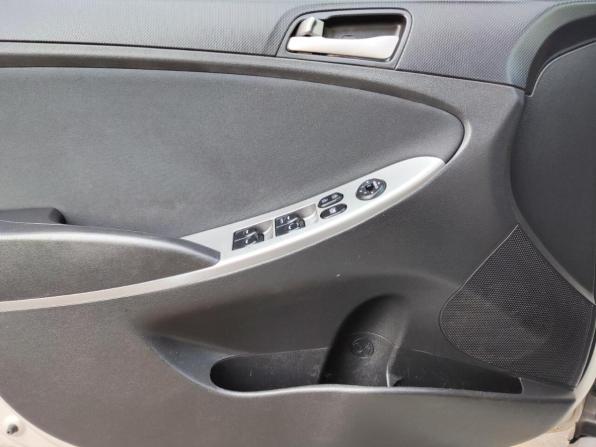 Hyundai Solaris I Рестайлинг с пробегом 2014 года, цена 782 250 рублей, 226800 км, хэтчбек, Автокод Объявления