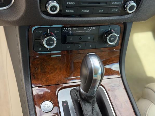 Volkswagen Touareg II с пробегом 2012 года, цена 2 430 000 рублей, 165557 км, внедорожник, Автокод Объявления