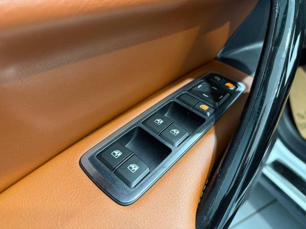Lada (ВАЗ) Vesta I Рестайлинг (NG) с пробегом 2024 года, цена 1 453 000 рублей, 20956 км, универсал, Автокод Объявления