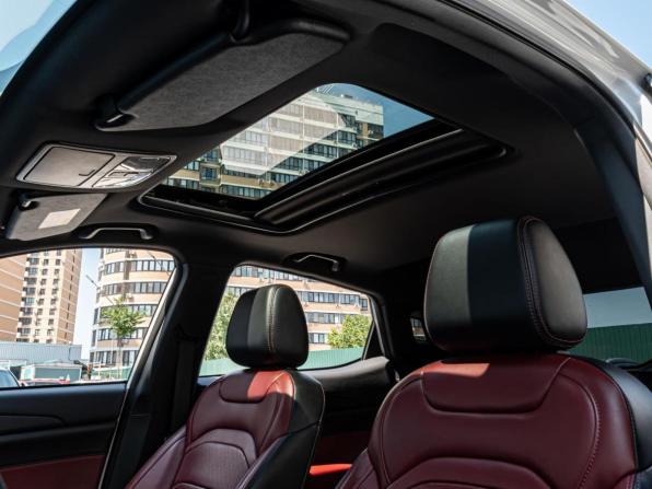 Dongfeng Fengon 500 с пробегом 2022 года, цена 1 585 000 рублей, 47616 км, внедорожник, Автокод Объявления
