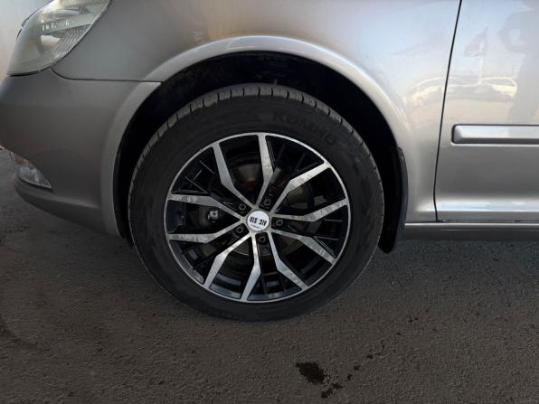Skoda Octavia II (A5) Рестайлинг с пробегом 2013 года, цена 759 000 рублей, 177023 км, универсал, Автокод Объявления