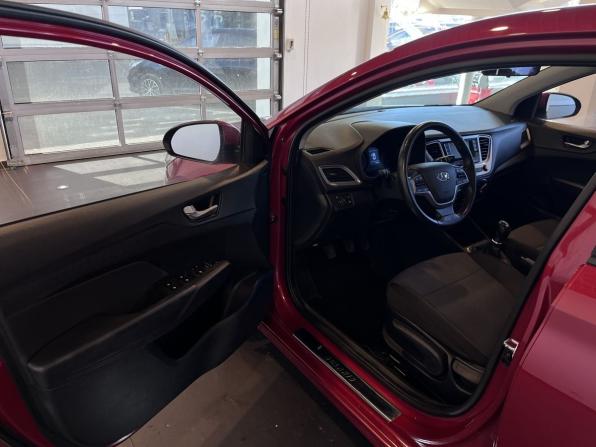 Hyundai Solaris II с пробегом 2019 года, цена 1 440 000 рублей, 92174 км, седан, Автокод Объявления