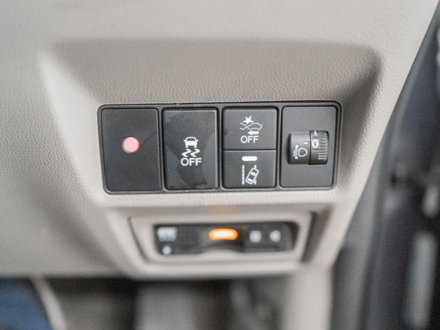 Honda Stepwgn V Рестайлинг Красноярск  - изображение 16