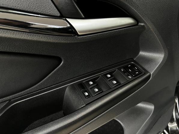 Lada (ВАЗ) Vesta I с пробегом 2018 года, цена 900 000 рублей, 113293 км, седан, Автокод Объявления