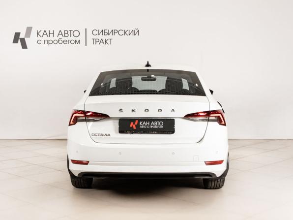 Skoda Octavia IV (A8) с пробегом 2021 года, цена 2 022 800 рублей, 132437 км, лифтбек, Автокод Объявления