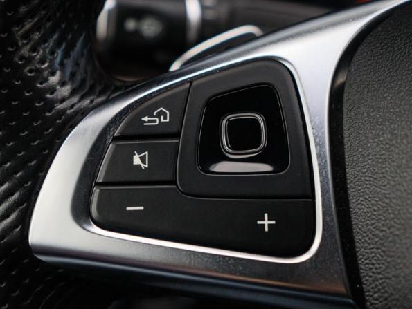 Mercedes-Benz E-Класс V (W213 S213 C238) с пробегом 2017 года, цена 3 570 000 рублей, 77294 км, седан, Автокод Объявления