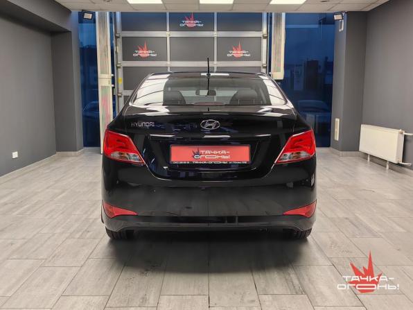 Hyundai Solaris I Рестайлинг с пробегом 2015 года, цена 1 048 000 рублей, 136524 км, седан, Автокод Объявления