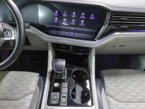 Volkswagen Touareg III с пробегом 2020 года, цена 4 898 000 рублей, 119500 км, внедорожник, Автокод Объявления