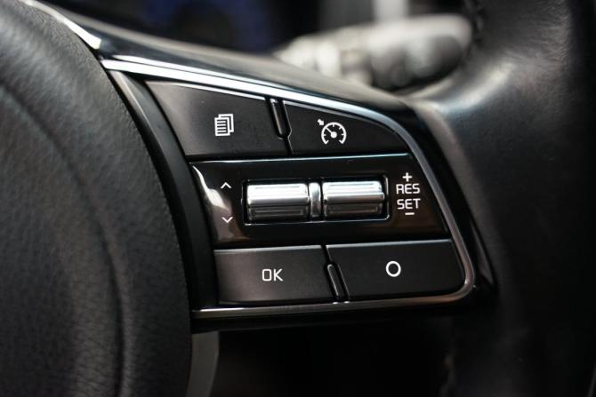 Kia Sportage IV Рестайлинг с пробегом 2018 года, цена 2 665 000 рублей, 98200 км, внедорожник, Автокод Объявления