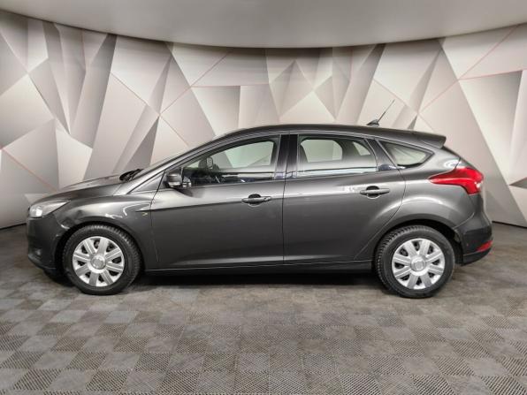 Ford Focus III Рестайлинг с пробегом 2017 года, цена 919 000 рублей, 104098 км, хэтчбек, Автокод Объявления