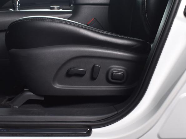 Nissan Pathfinder IV с пробегом 2015 года, цена 2 149 995 рублей, 186626 км, внедорожник, Автокод Объявления